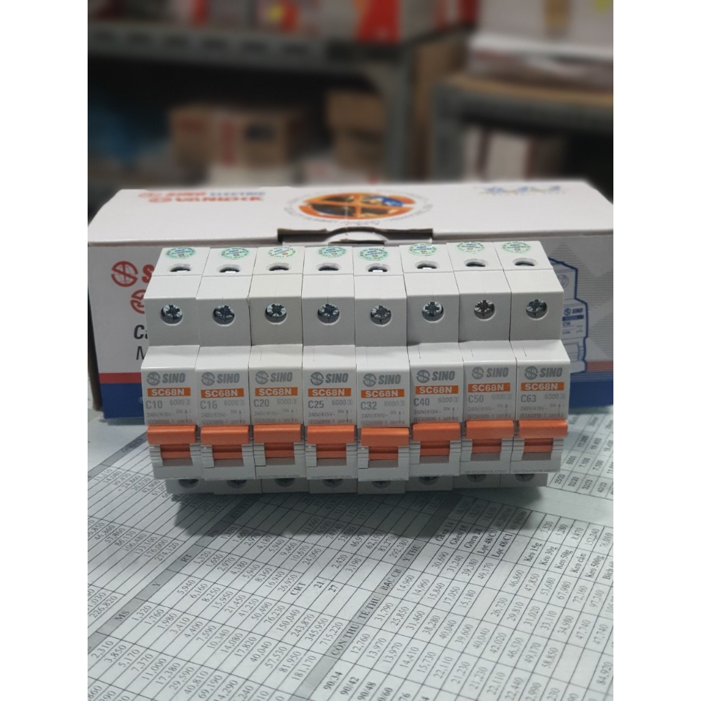 Át Aptomat MCB 1P 10A 16A 20A 25A 32A 40A 50A 63A 6kA SC68 Sino Tay đỏ
